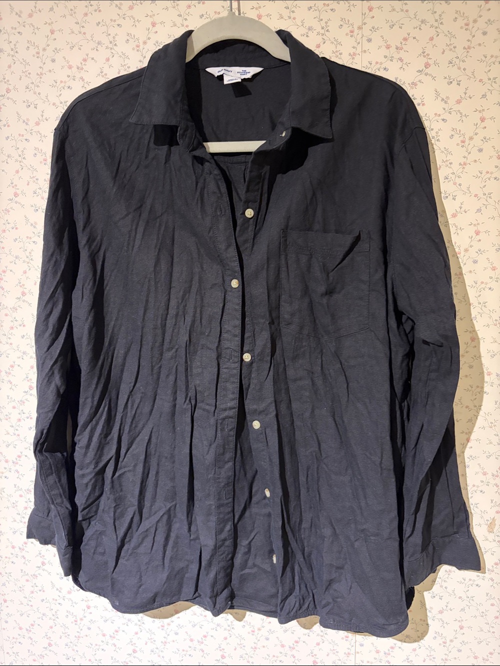 Old Navy Black Boyfriend Button-Up Shirt - Sz M